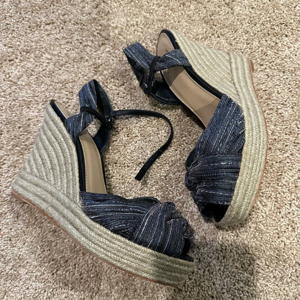 Saks Fifth Avenue Lillian Wedges
